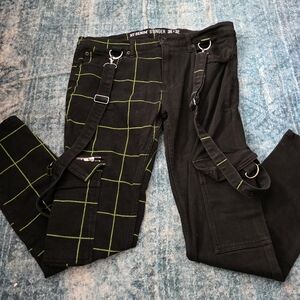 Hot Topic Black and Green Skinny Jeans